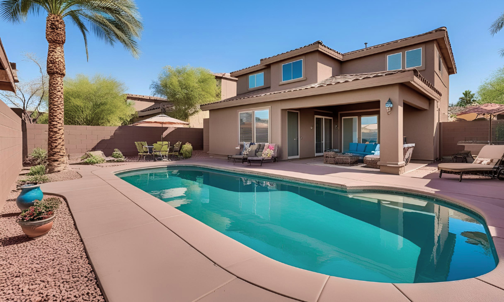 Swimming pool in Aizona backyard