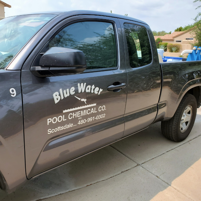 pool cleaning service phoenix